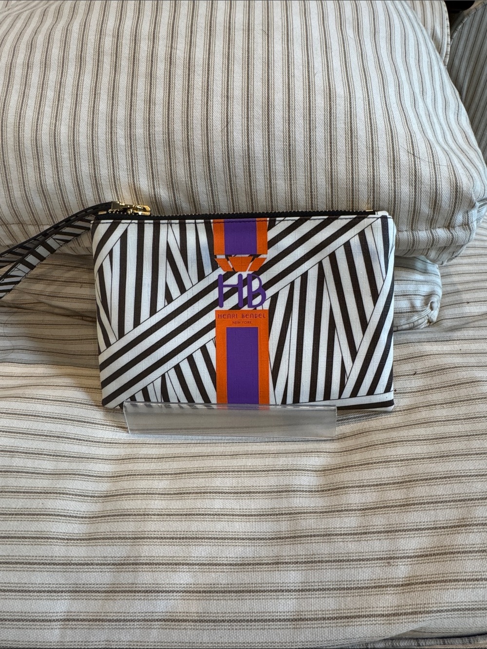 Henri Bendel stripe wristlet wallet NWT